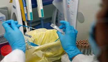 Japonsko ponúkne 20 krajinám vrátane Česka liek, ktorý by mohol zabrať na COVID-19