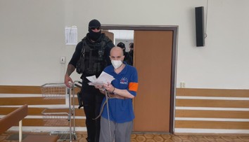 Muž pred dvomi rokmi vraždil na hasičskej zábave v Horovciach. Dnes si vypočul neľútostný trest