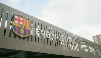 Ďalší dôsledok finančných problémov. Suma určená na platy sa Barcelone radikálne znížila