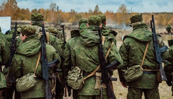 Dôsledok zvýšeného napätia? Jedna z európskych krajín obnoví povinnú vojenskú službu
