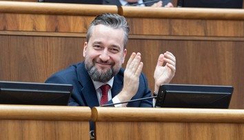 V spore medzi Blahom a Esetom padol po piatich rokoch prvý verdikt. Súd zamietol žalobu proti podpredsedovi NR SR