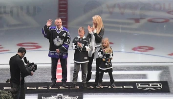 LA Kings na Višňovského nezabudli, uctili si ho ako legendu