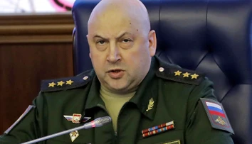 V Rusku údajne po vzbure zatkli druhého najvyššieho muža armády. Kremeľ sa odmietol vyjadriť