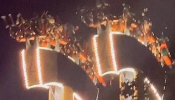 VIDEO: Zábery hrôzy. Ľudia sa zasekli na kolotoči, pol hodiny viseli dole hlavou