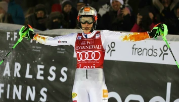 VIDEO: Petra Vlhová nenašla v Levi premožiteľku a s prehľadom triumfovala aj v druhom slalome