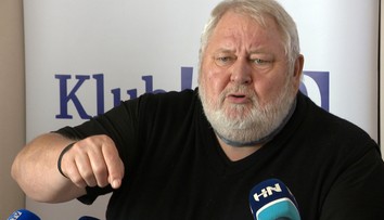 Predsedovi klubu 500 Sotákovi praskali nervy, pri opatreniach vlády použil vulgarizmy