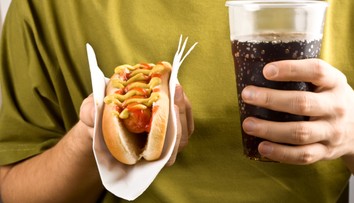 Hot dog nie je americký a predchodca koly je z Korziky. Odkiaľ pochádzajú obľúbené pochúťky a ako vznikli