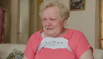 Po prudkom zabrzdení vodiča MHD skončila dokaličená v nemocnici. Dôchodkyňa žije v ukrutných bolestiach