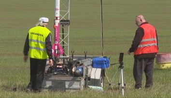 Raketou vystrelili malé satelity a zbierali informácie. Študenti sa podieľali na špeciálnom projekte