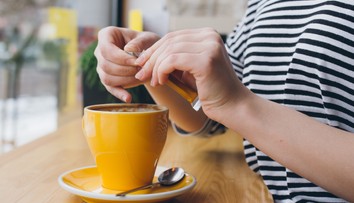 Nahrádzate cukor sladidlami? Pri chudnutí nepomôžu a môžu aj uškodiť, informuje WHO