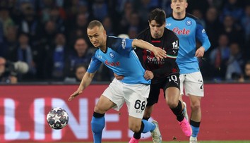 Neapol s Lobotkom si po ročnej pauze opäť nárokuje taliansky trón. Víťazný aj Duda