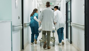 Od smrti ju delilo pár hodín. Odvážne päťročné dievčatko zachránilo život svojej mame