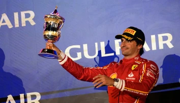 Jedna z najväčších hviezd F1 vynechá VC Saudskej Arábie. Carlosa Sainza čaká operácia