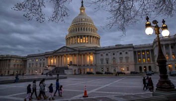 Americký Kongres schválil zákon o financovaní federálnych inštitúcií