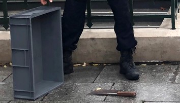 Francúzske ministerstvo vnútra: Útok sekáčom na mäso v Paríži bol činom islamského terorizmu