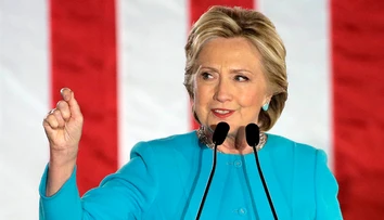 Clintonová hlási návrat: Som pripravená vyjsť z lesa