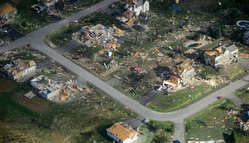 V oku tornáda: Zábery Ottawčanov zachytávajú živel v plnej sile