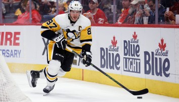 Legendárny kapitán sa nikam nechystá. Crosby predĺžil zmluvu s Pittsburghom, generálny manažér žiaril spokojnosťou