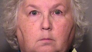 Spisovateľka napísala esej „Ako zabiť manžela“. Teraz ju obvinili z vraždy svojho muža