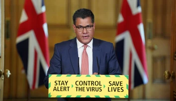 Ďalší vplyvný člen britskej vlády mal pozitívny test na COVID-19
