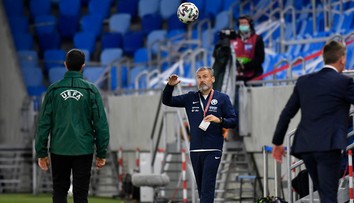 Reprezentačného trénera Pavla Hapala vymenia