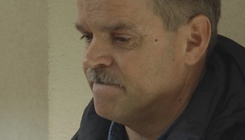 Starostovi namerali skoro dve promile alkoholu, on však naďalej šoféruje