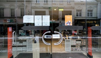 Budú sa obchody v nedeľu povinne zatvárať? Po pol roku je to opäť v hre