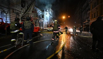 Ruské rakety zasiahli hotel v centre Charkova, hlásia 11 zranených
