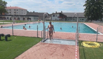 Kúpaliská musia chlórovať na maximum. Hygienička radí rodičom, aby sa im vyhýbali