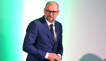 SaS nemení lídra a ani jeho kampaňové zvyky. Na svete je nová kuchárska kniha