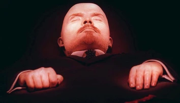Splní sa Leninovo posledné želanie? Rozhodnúť o tom má ruský parlament