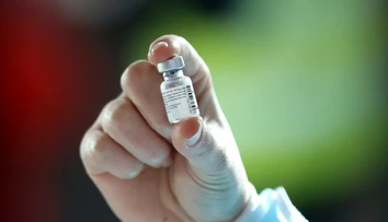 Druhá dávka Pfizeru zvyšuje tvorbu protilátok. Podať sa však musí po dlhšom čase ako zvyčajne