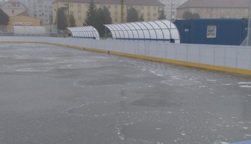 Lyžovať áno, no korčuľovať nie. Prevádzkovatelia klzísk v opatreniach zmysel nevidia