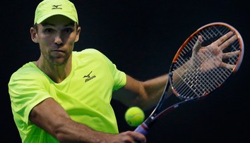 Nestarnúci Karlovič v "maratónskom" zápase prepísal dejiny Australian Open