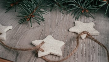 Ozdoby zo studeného porcelánu: Zabavte sa s deťmi a vlastnoručne si vyrobte lacné a pekné ozdoby