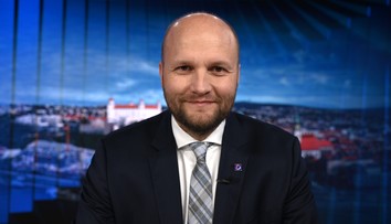 Divák sa opýtal Jaroslava Naďa, či neľutuje, že Matovičovi kryl chrbát do poslednej chvíle