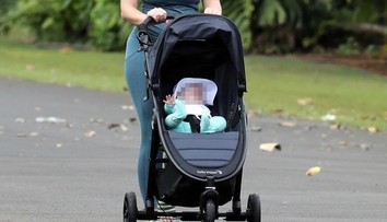 Výnimočný deň pre fotografov: Trvalo pol roka, kým zachytili speváčku s dcérou