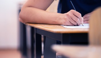 Ukončili ste strednú školu a chcete získať tisíce eur? Podľa ministerstva školstva už nemáte veľa času