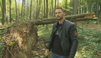 Ladislav v prírode zakopáva poklady. Verí, že tak ľudí presvedčí spoznávať krásy Slovenska