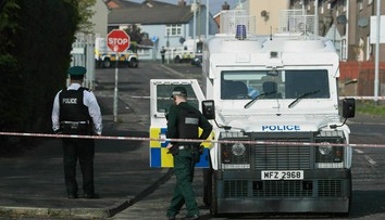 Polícia v súvislosti s vraždou severoírskej novinárky zadržala dvoch tínedžerov