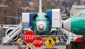 V palivových nádržiach Boeingu 737 MAX našli kovové hobliny, hlavný manažér zúri