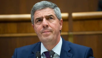 Bugár: Kalavská a premiér nemali pri stratifikácii cúvnuť pred Ficom