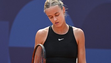 FOTO: Životný turnaj sa medailou neskončil. Svetová jednotka bola nad sily Schmiedlovej. Slovenka aj tak môže byť spokojná