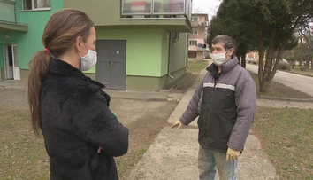 Myslel si, že si aspoň na dôchodku odpočinie. Funkcia domovníka v bytovke mu ale dáva zabrať