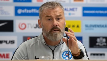 Kouč reprezentácie Hapal má koronavírus, okrem neho aj ďalší štyria členovia realizačného tímu