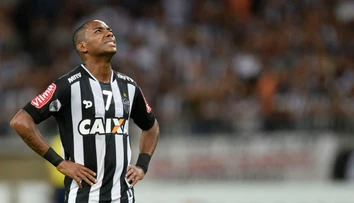 Niekdajšia brazílska superhviezda spoznala trest. Robinho dostal za sexuálny útok deväť rokov väzenia