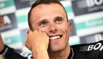 Bore sa rúcajú plány, po Saganovi skončil aj druhý líder Majka