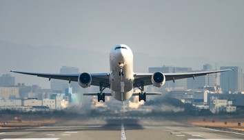 Tínedžer uviazol na letisku v Ríme. Do lietadla ho nepustili, hoci mal letenku