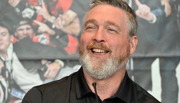 Na lavičku New Yorku Islanders prichádza nový tréner. Tím prevezme legendárny brankár