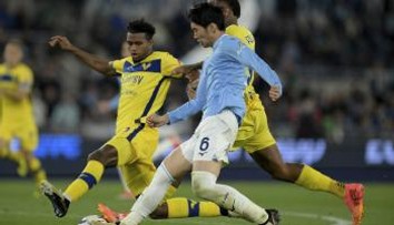 Serie A: Hellas nasadil v Ríme na polhodinu aj Dudu so Suslovom. Slováci však prehre nezabránili